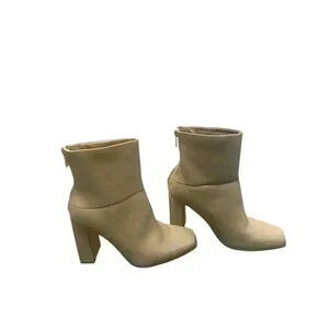 NEW JustFab Womens Tan Booties Size 8.  4” Inch Heels